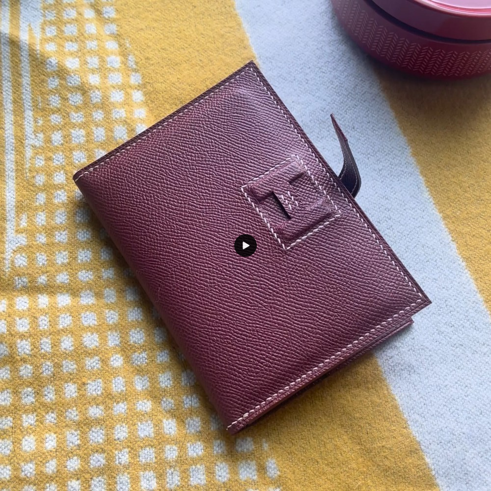 2CC Classic H Style Passport and Card Sleeve in Rouge H Epsom Calfskin 2CC Classic H Style Passport and Card Sleeve in Rouge H Epsom Calfskin